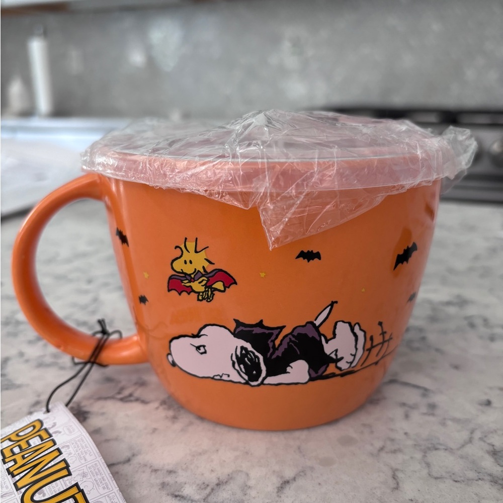 Peanuts Snoopy & Woodstock 22oz Soup Mug W/Vented Lid Halloween NWT